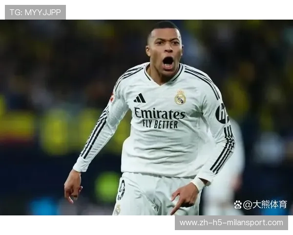 姆巴佩零度角打门差点得手