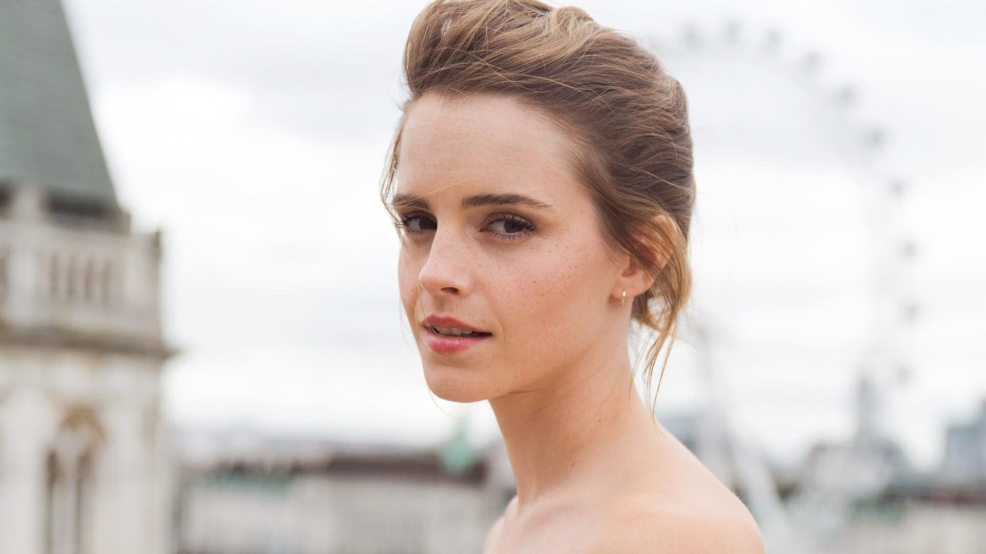 米兰体育-中国足球如何重建球迷信任，中国足球该何去何从