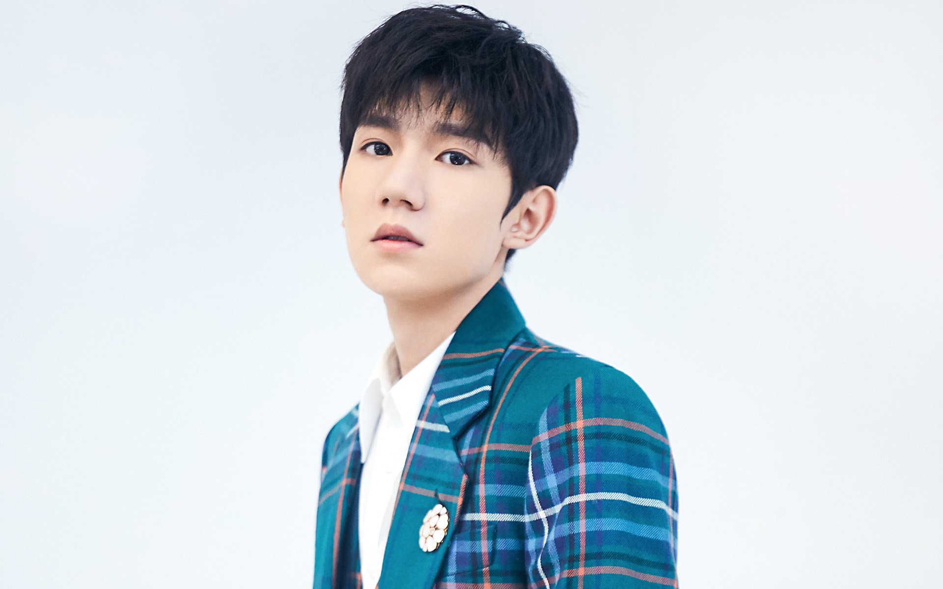 米兰体育官网-中国足球职业俱乐部球队战术调整灵活多样，中国的职业足球队